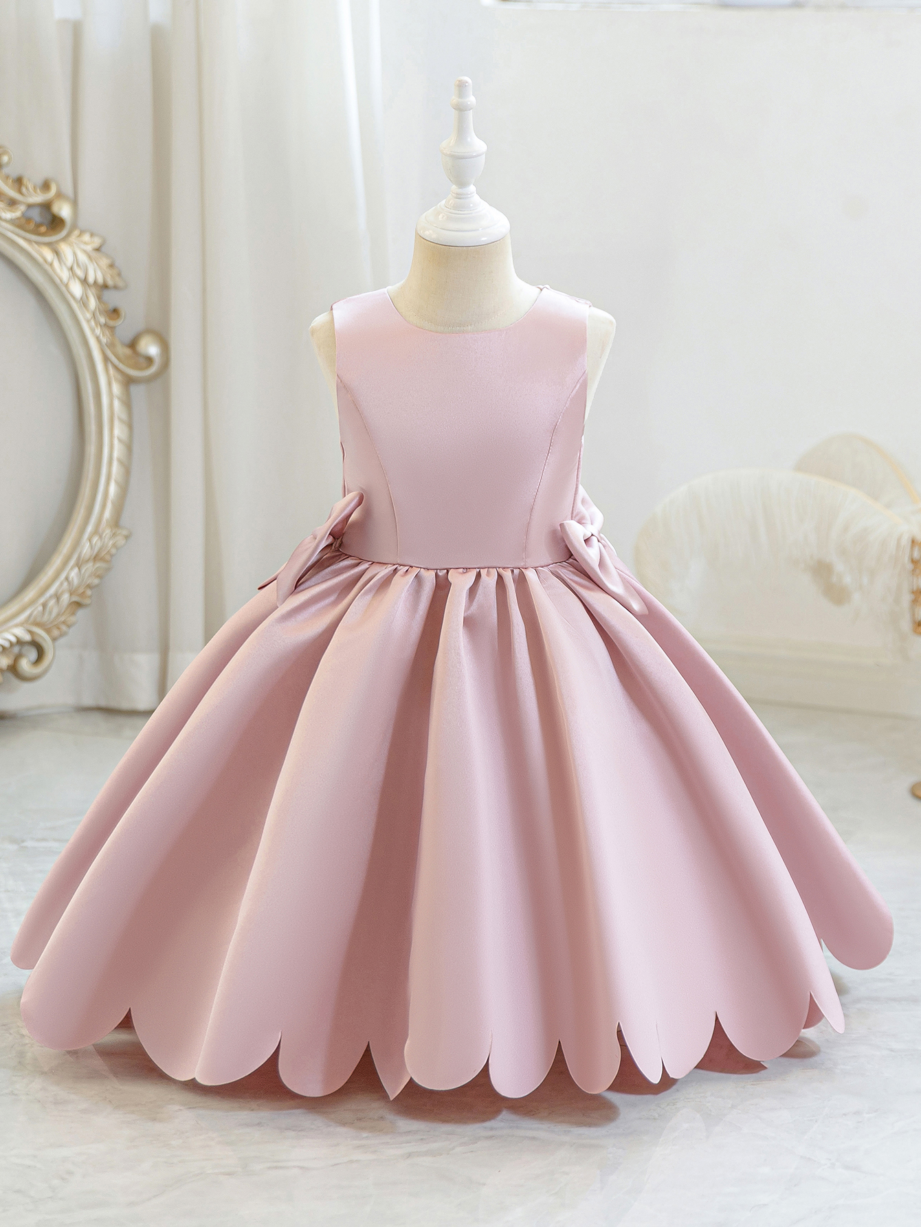Young Girl Elegant Party Dress - Wedding Dress Supply avaliação e preço