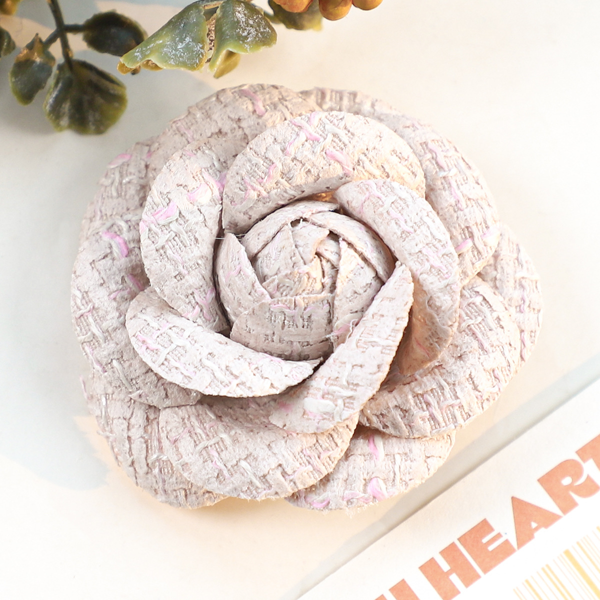 6CM Camellia Brooch for Women  - Wedding Dress Supply avaliação e preço